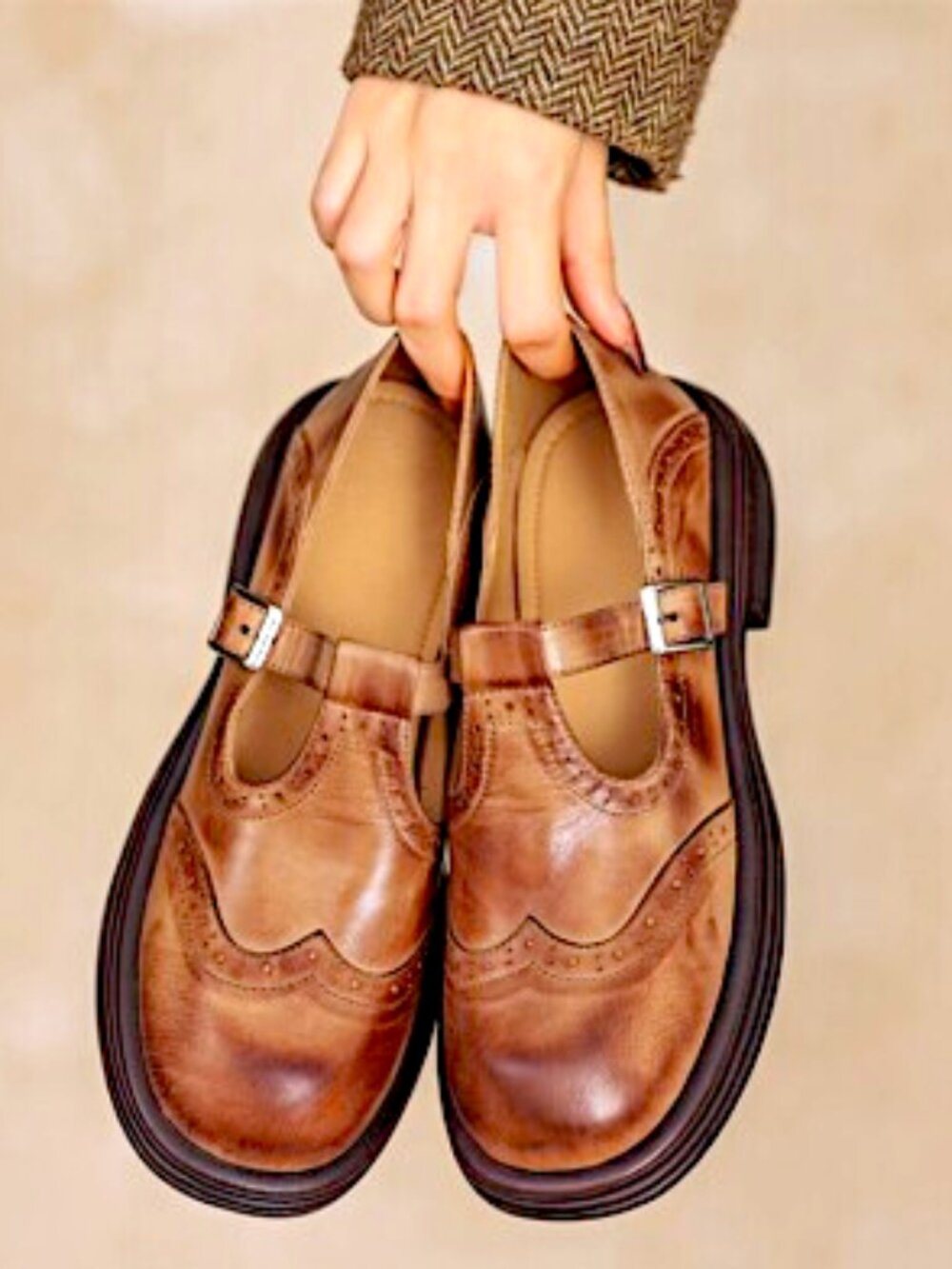 Retro British Style Mary Jane Shoes - Picture 2 of 16